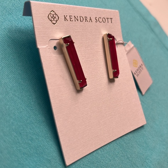 NWT Kendra Scott Levi Earrings In Gold💓 - Picture 3 of 6